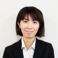 樅木 亜妃子 先生の顔写真